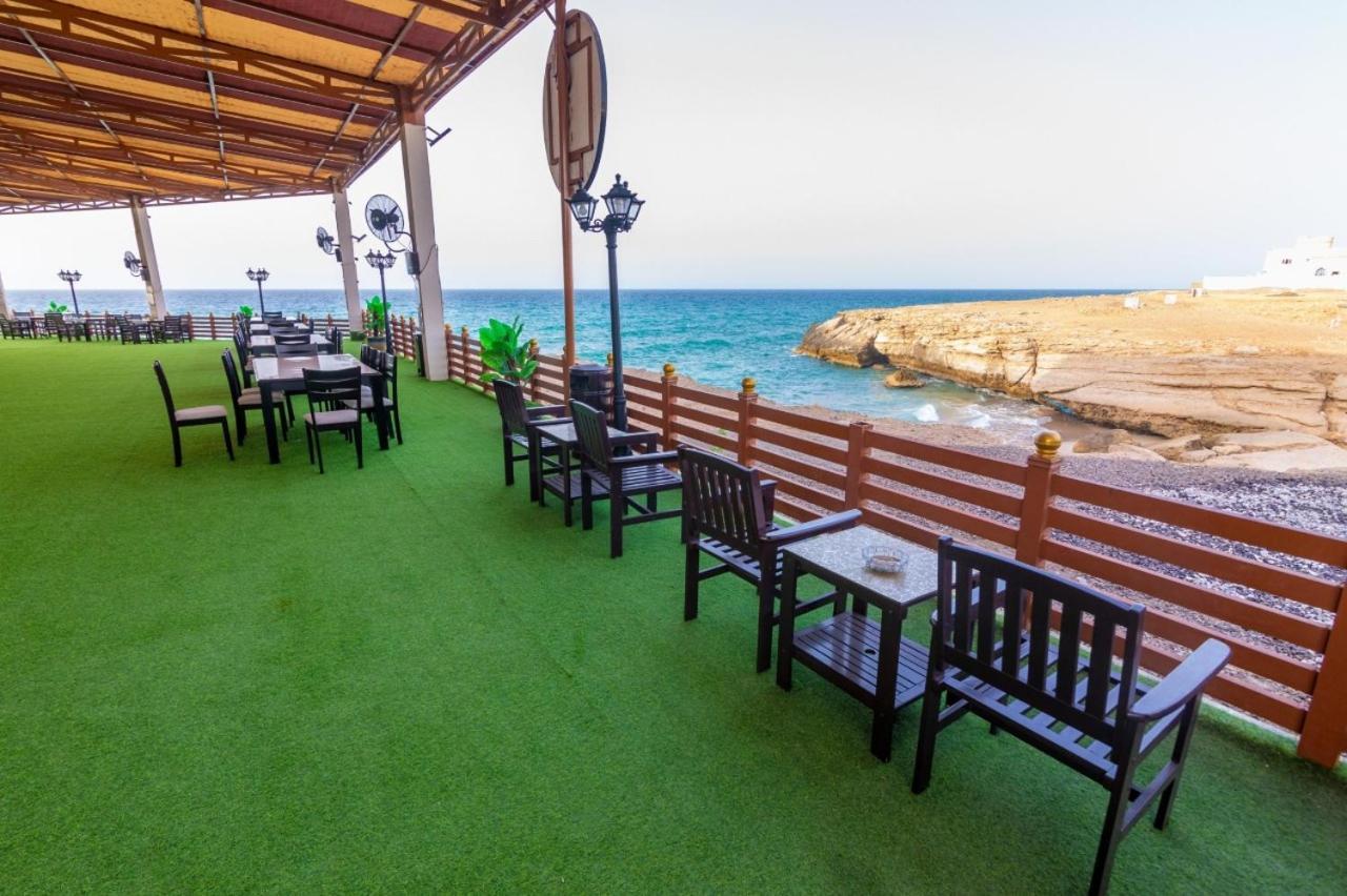Sur Bandar Al Ayjah Hotel Apartments Extérieur photo