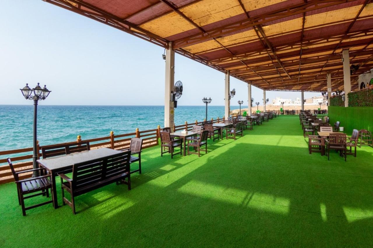 Sur Bandar Al Ayjah Hotel Apartments Extérieur photo