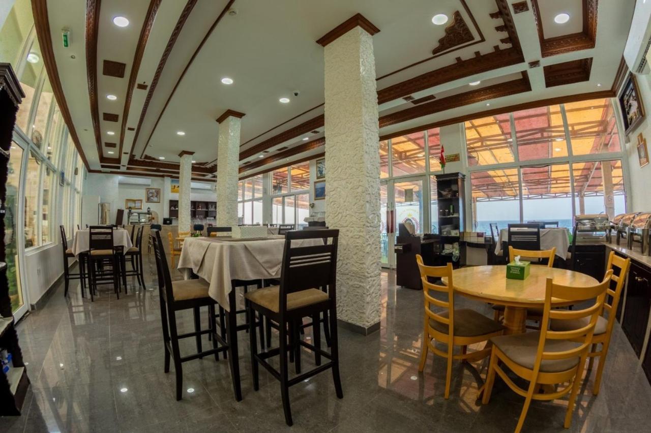 Sur Bandar Al Ayjah Hotel Apartments Extérieur photo
