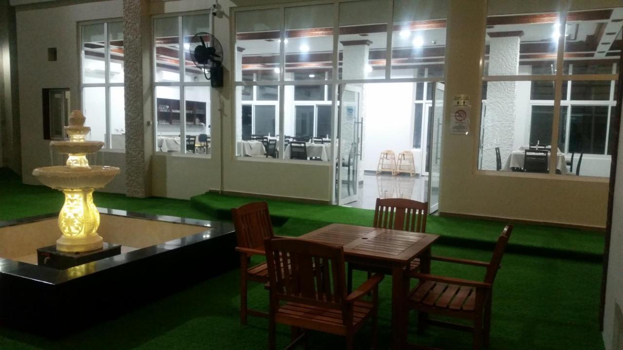 Sur Bandar Al Ayjah Hotel Apartments Extérieur photo