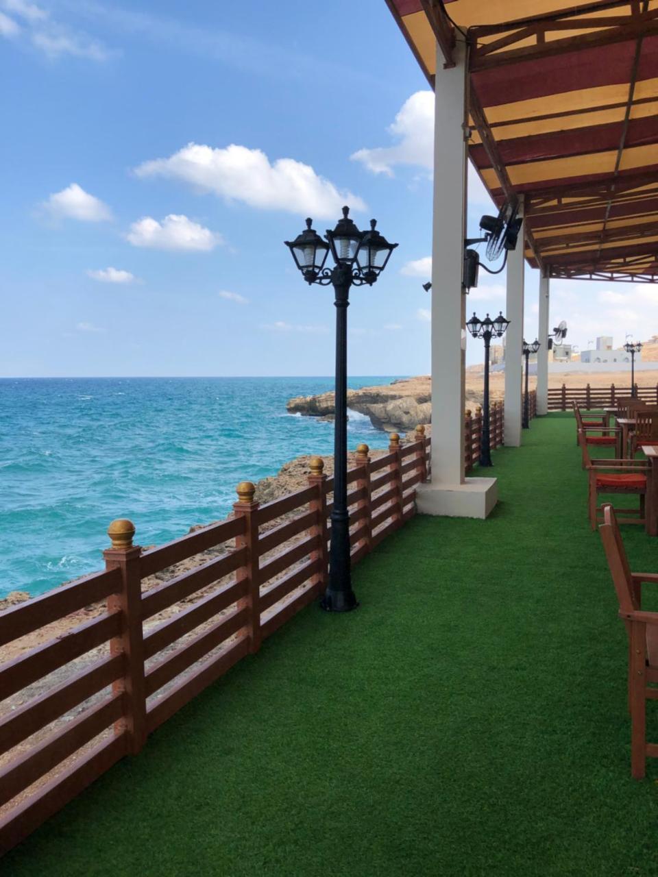Sur Bandar Al Ayjah Hotel Apartments Extérieur photo
