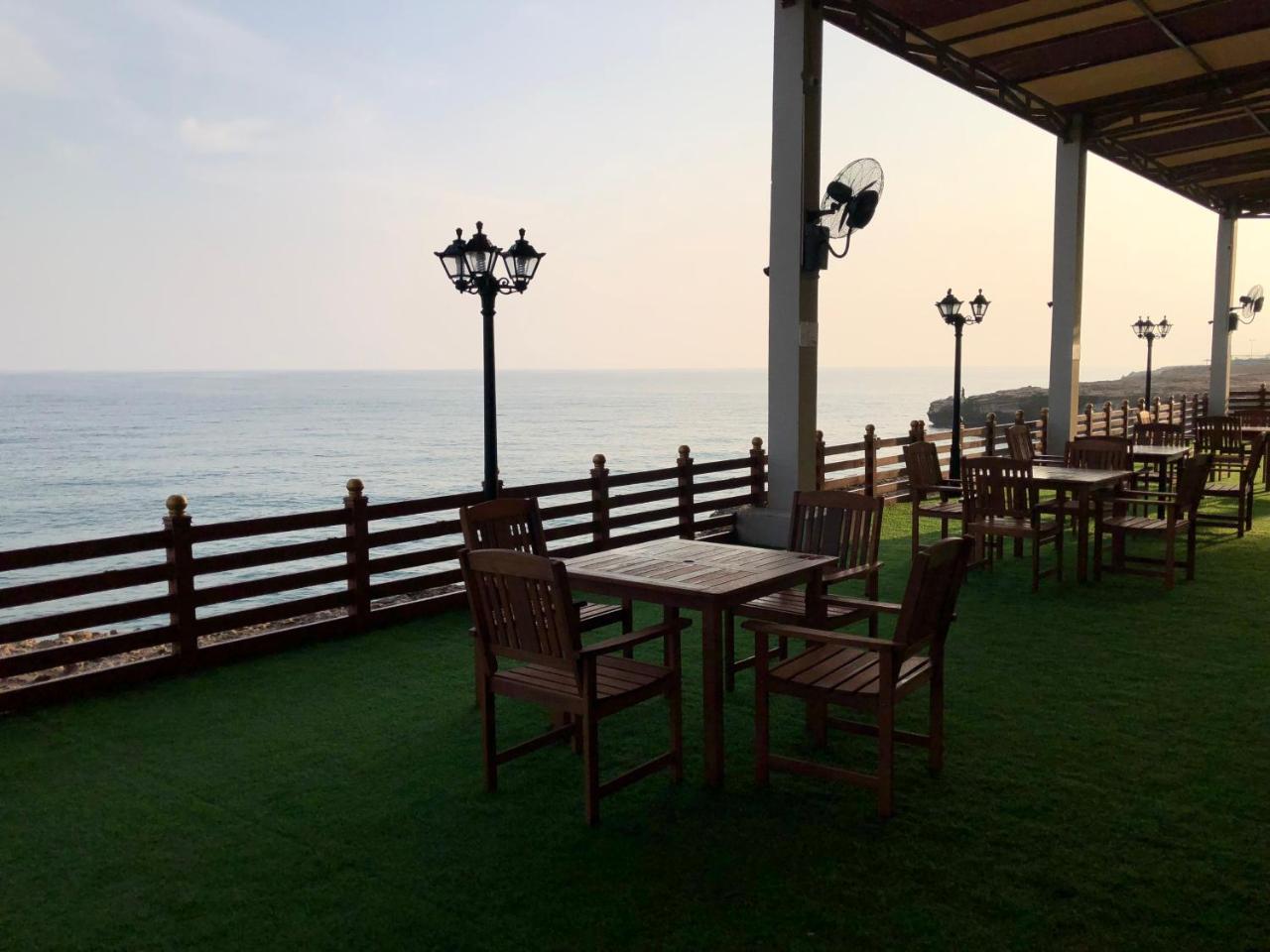 Sur Bandar Al Ayjah Hotel Apartments Extérieur photo