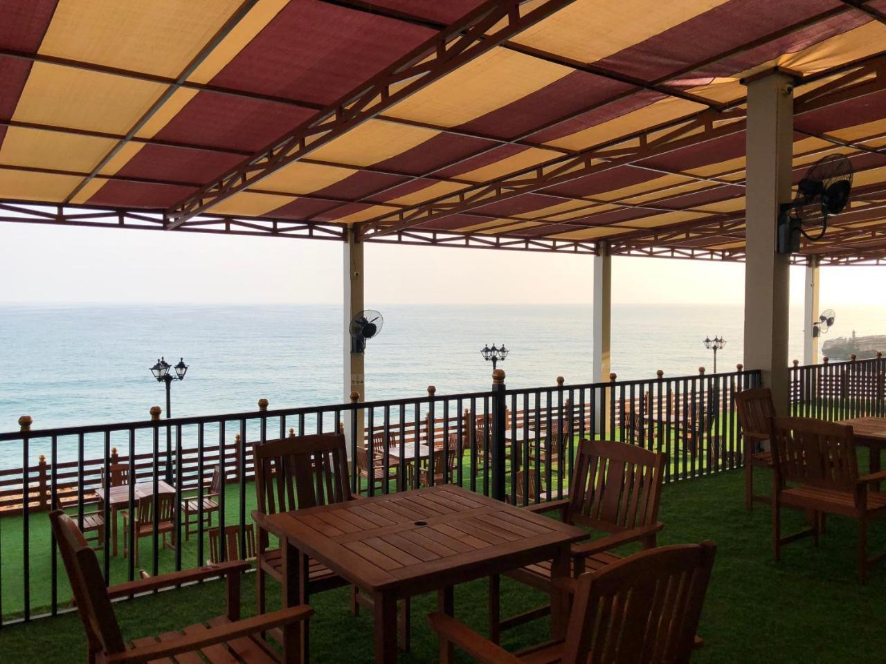 Sur Bandar Al Ayjah Hotel Apartments Extérieur photo