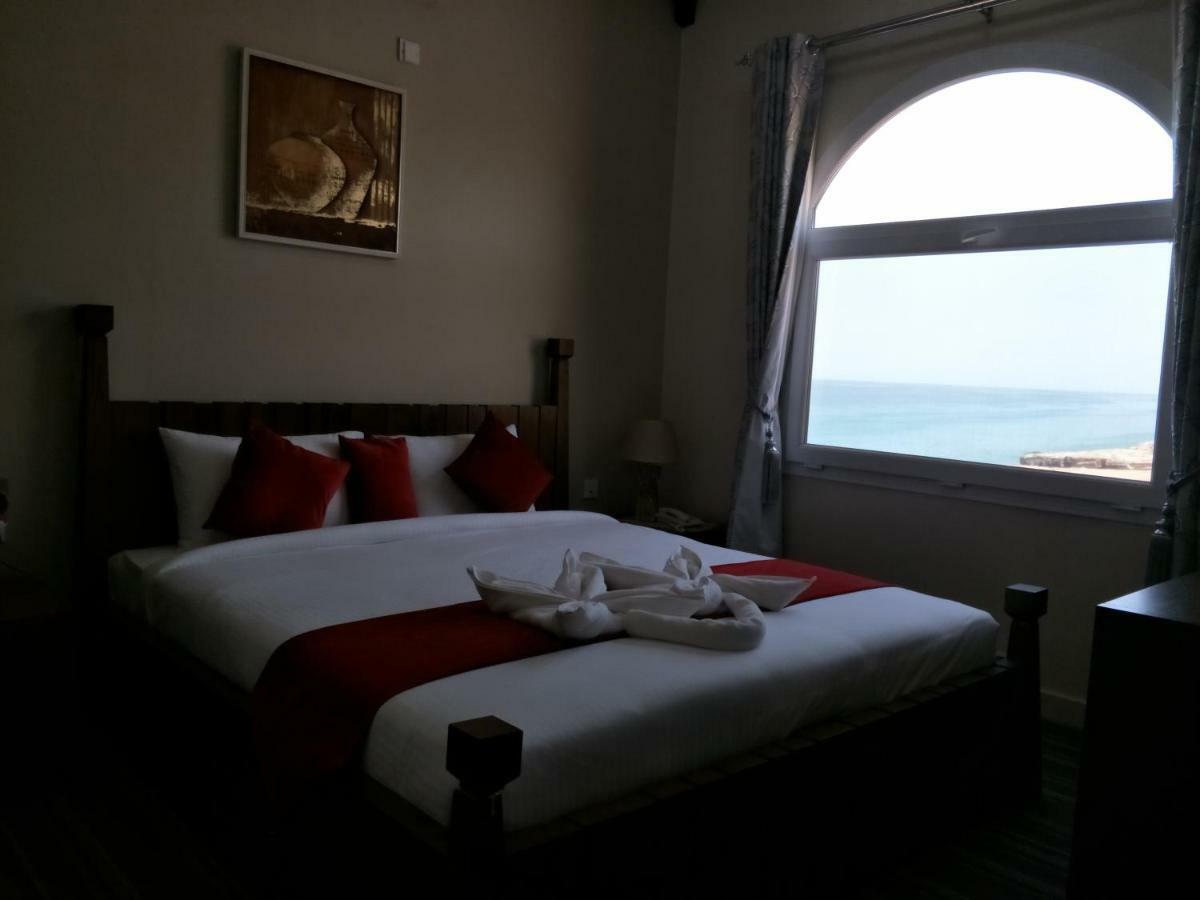 Sur Bandar Al Ayjah Hotel Apartments Extérieur photo